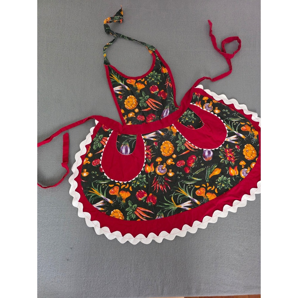 Vintage Style Vegetable Print Bib Apron Red Trim Ric Rac Pockets Cottagecore